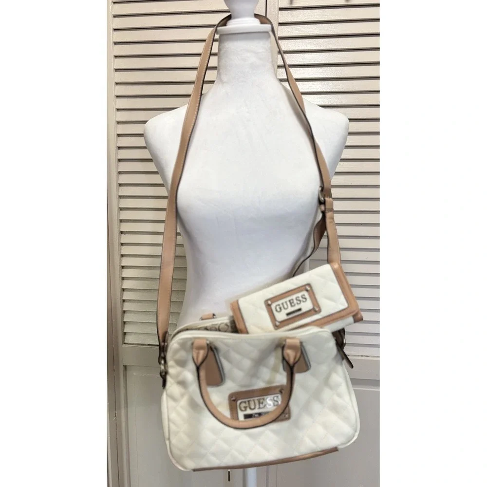 Guess Satchel Hand Bag Quilted Cream & Matching Wallet Set 2pc Logo Adj Strap